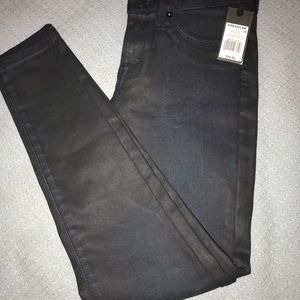 Mission Denim Mid-Rise Jegging
